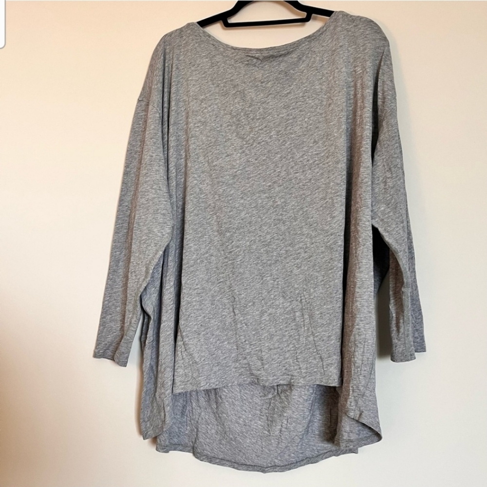 Lululemon Long sleeve Back in Action